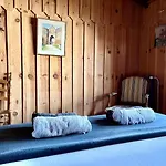 Maison Atypique Au Coeur De Notre Pinede *