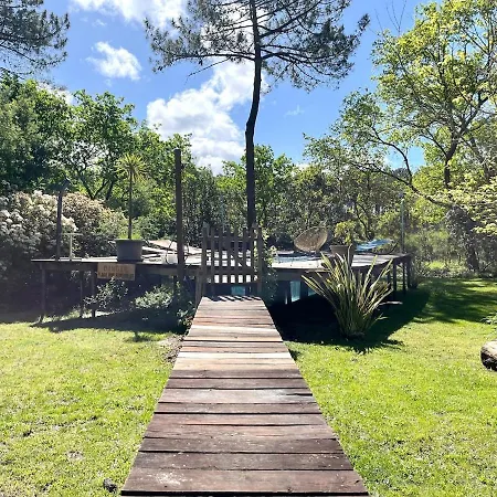 Maison Atypique Au Coeur De Notre Pinede Hébergement de vacances *