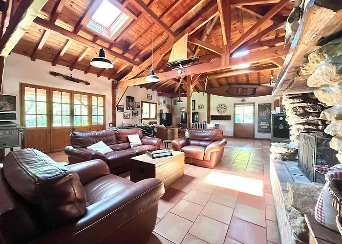 度假居 Maison Atypique Au Coeur De Notre Pinede *